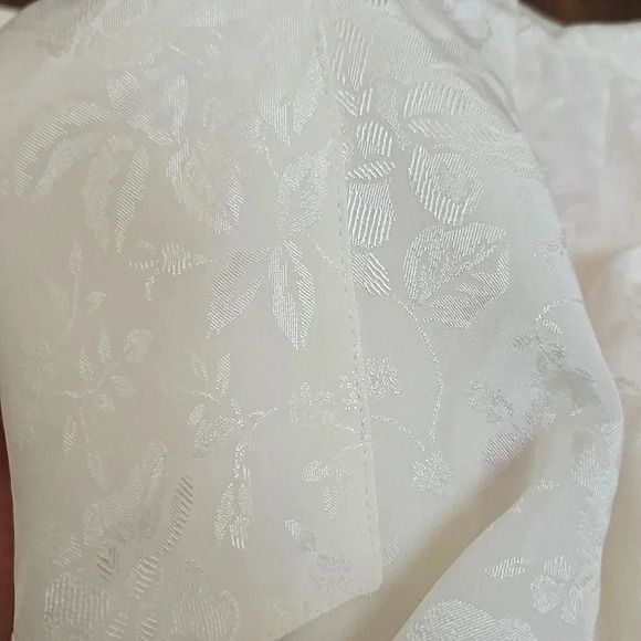 VICTORIA JONES BLOUSE - Picture 6 of 7